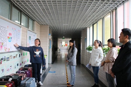 郑州市郑东新区外国语学校班级文化建设活动