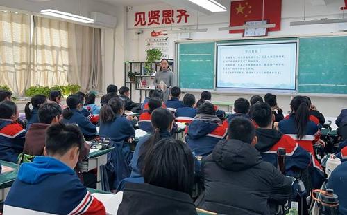 携手共进  助“新”成长 ——郑东新区初中新进语文教师培训在郑东新区外国语学校丰盈校区顺利开展