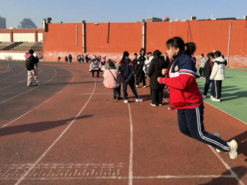 科学体测 活力四射  ——郑州市郑东新区外国语学校丰盈校区学生体质健康达标测试