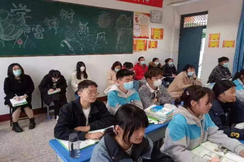 诗意行走，一路芬芳  ---郑州市郑东新区外国语学校2023送教下乡走进官渡中学